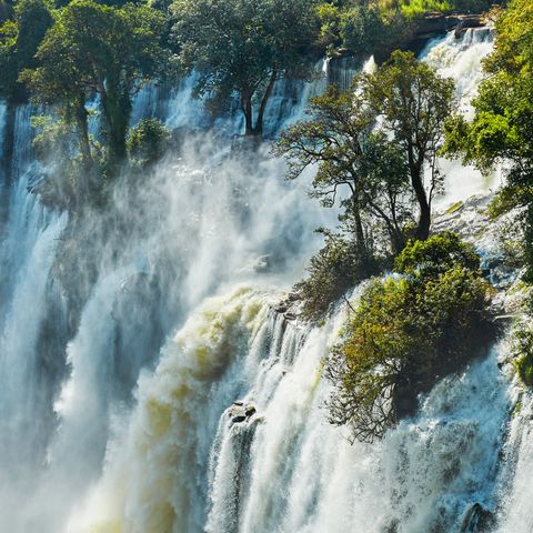 Blick auf die spektakulären Kalandula Wasserfälle, Angola