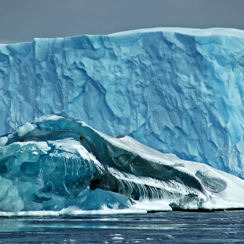 Türkisblaue Eisberge, Antarktis