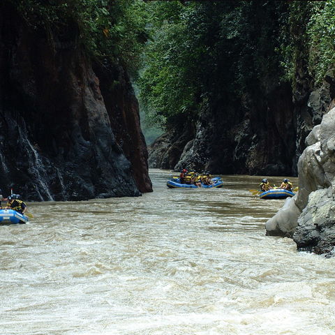 Wildwasser-Rafting in Turrialba, Costa Rica