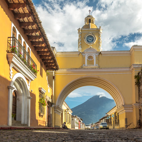 Wahrzeichen von Antigua: Der Santa Catalina Bogen (Arco de Santa Catalina), Guatemala