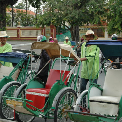 Fahrradrikschas in Phnom Penh, Kambodscha