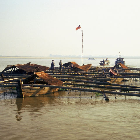 Boote auf dem Irrawaddy 