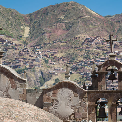 Glockenturm in Cusco, Peru