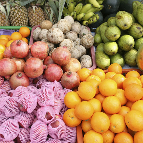 Leckere Früchte auf dem Markt, Sri Lanka