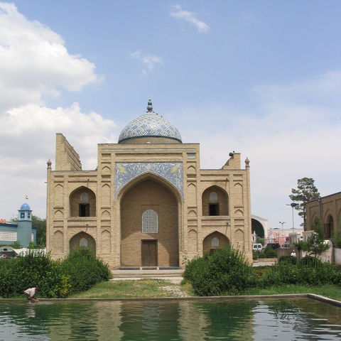 Sheikh-Maslikhiddin-Mausoleum in Chudschand, Tadschikistan