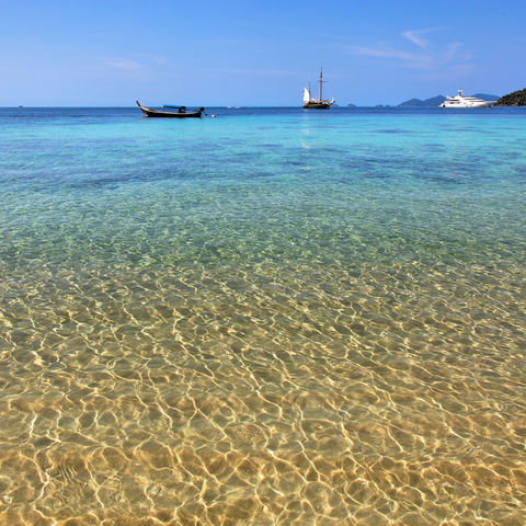 Blick aufs Wasser von Koh Lanta aus, Thailand